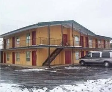 Wooden Shoe Motel