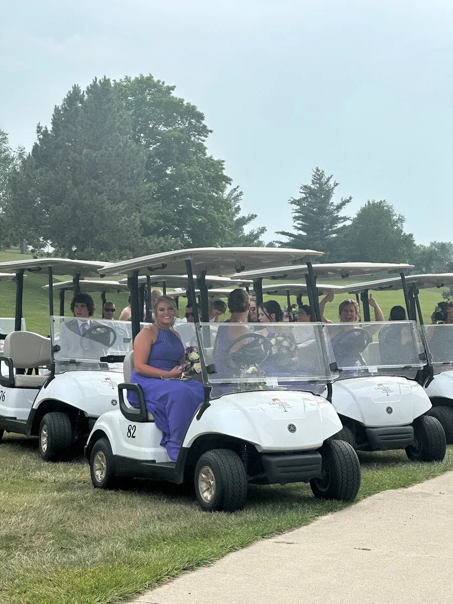 Lakeview Hills Golf Resort & Wedding Venue