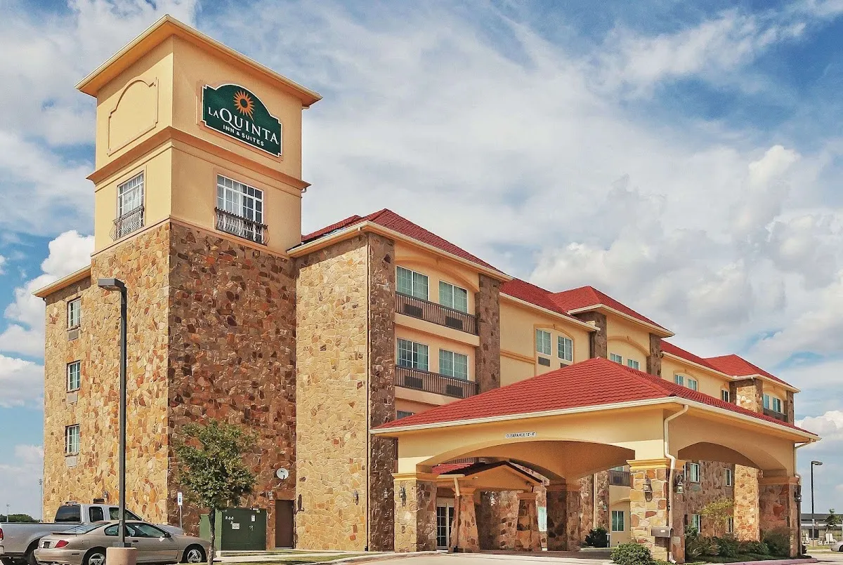 La Quinta Inn & Suites by Wyndham McKinney