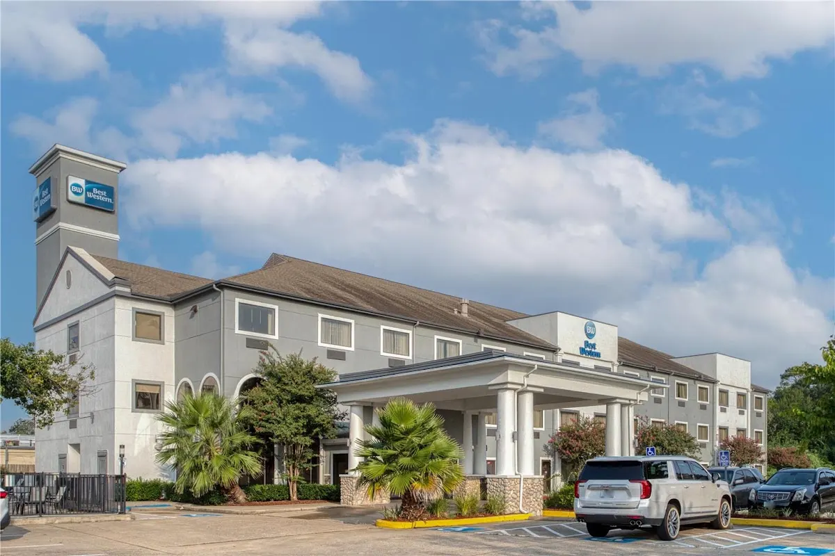 Best Western Champions Forest Inn and Suites