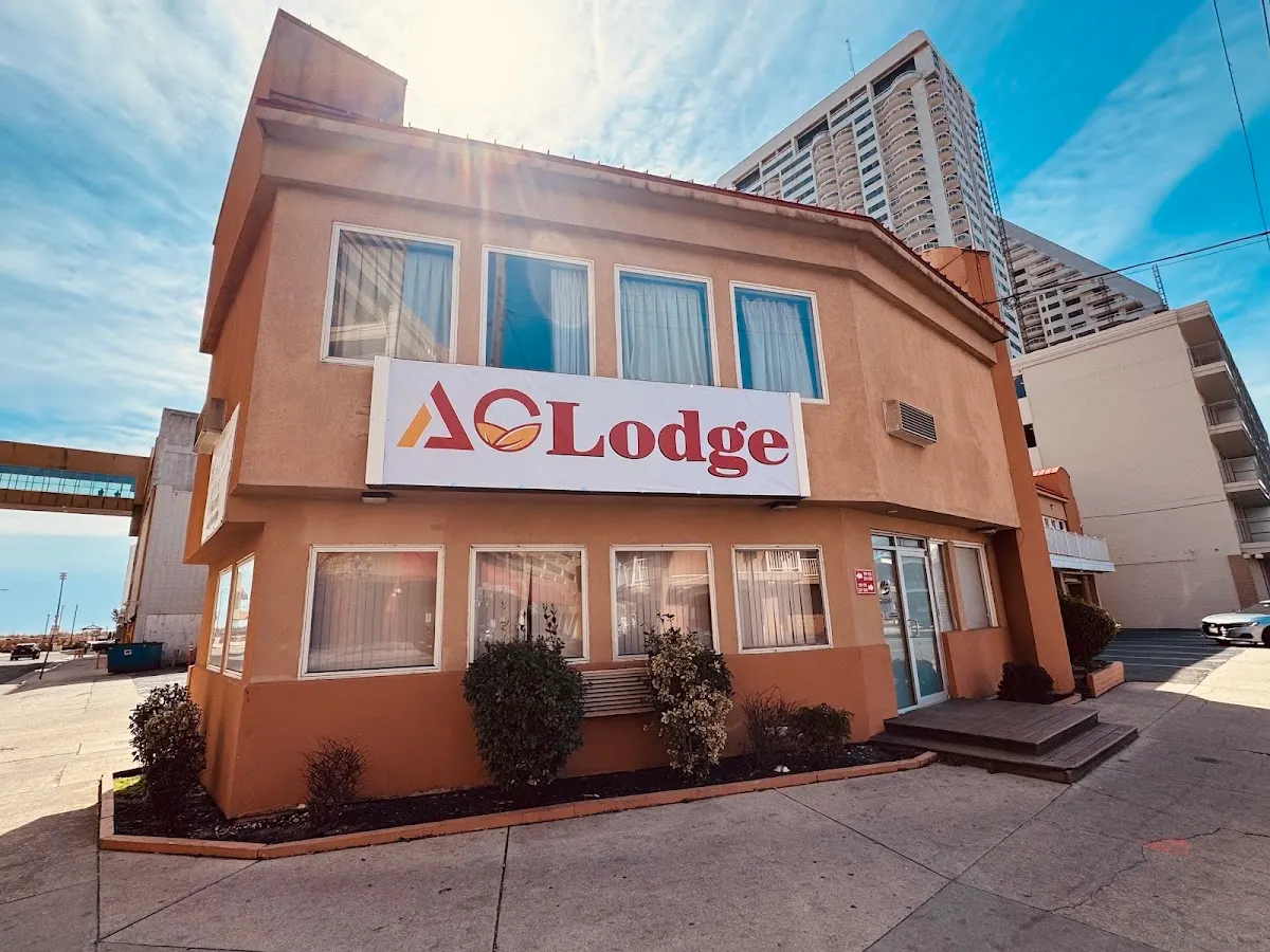 Ac Lodge by Beach & Boardwalk