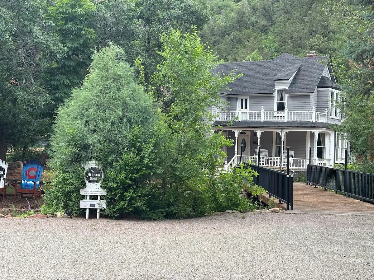 Fountain Creek Inn