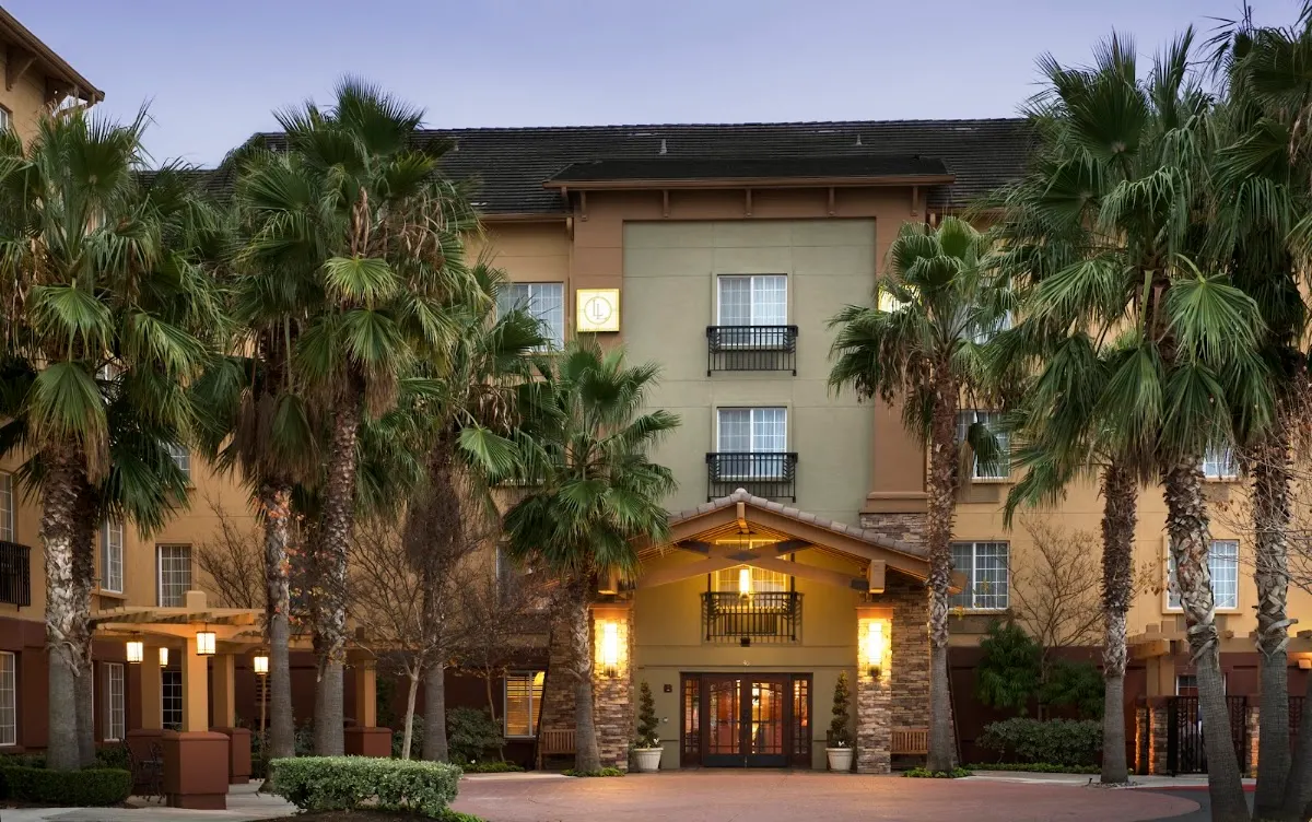 Larkspur Landing Extended Stay Suites Hillsboro