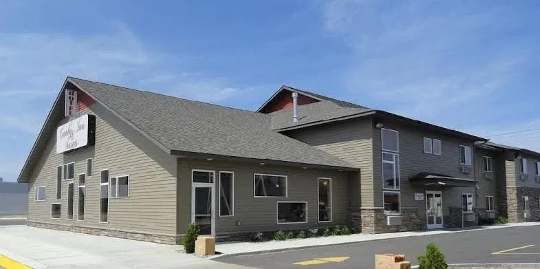 Canby Inn & Suites
