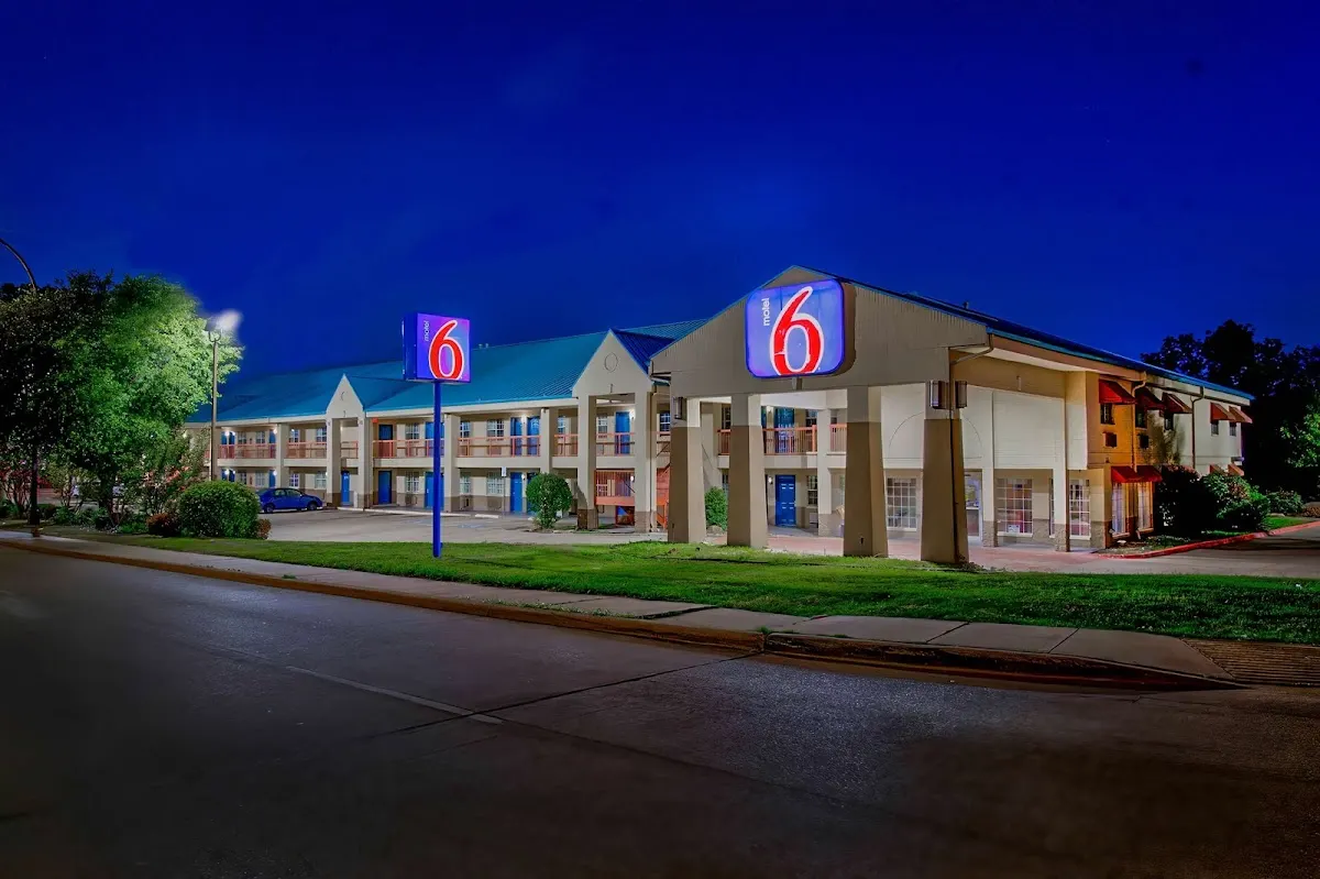 Motel 6 Arlington, TX