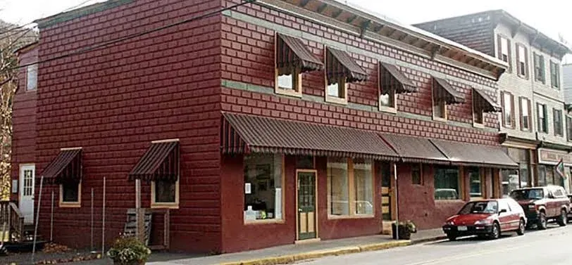 Suites on Main