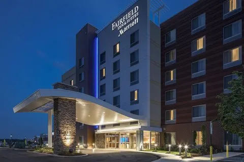 Fairfield by Marriott Inn & Suites Pittsburgh North/McCandless Crossing
