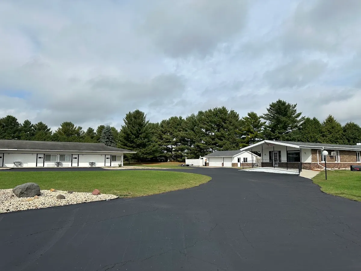 Skyview Motel