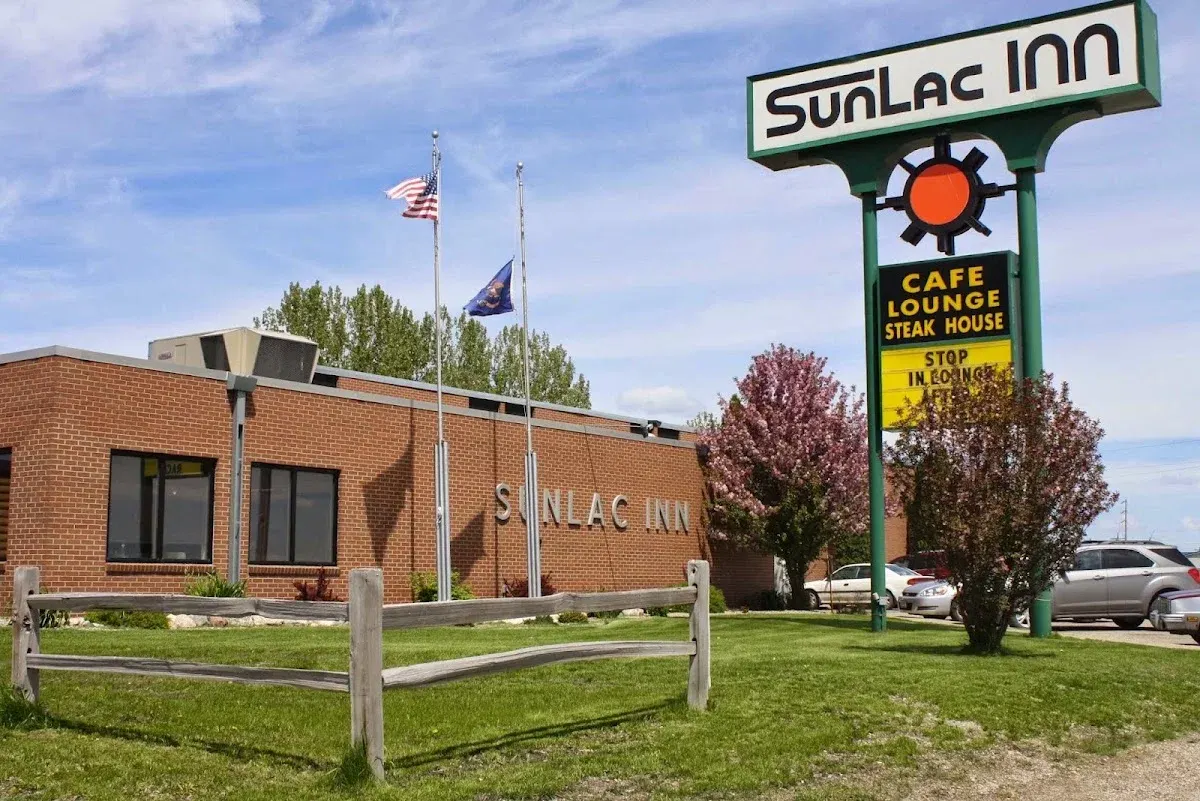 Sunlac Inn Lakota