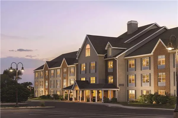 Country Inn & Suites by Radisson, Monona - Madison East