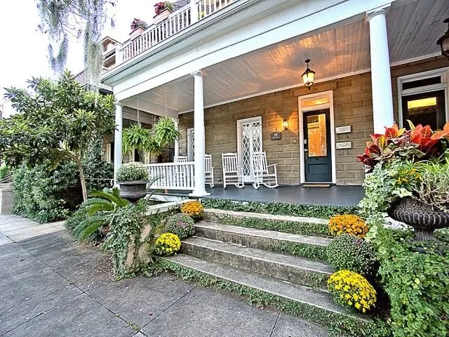 Downtown Savannah Oasis 4 Bed, 3 Bath
