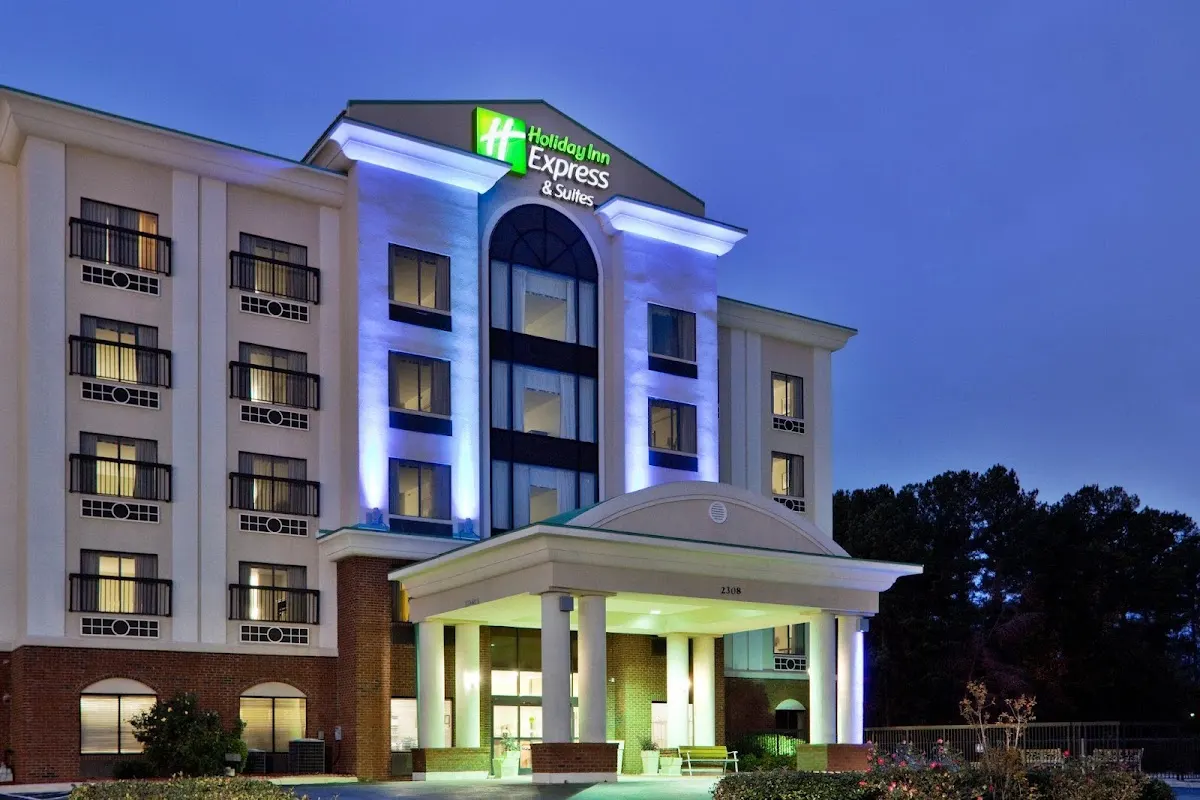 Holiday Inn Express & Suites Wilson-Downtown by IHG