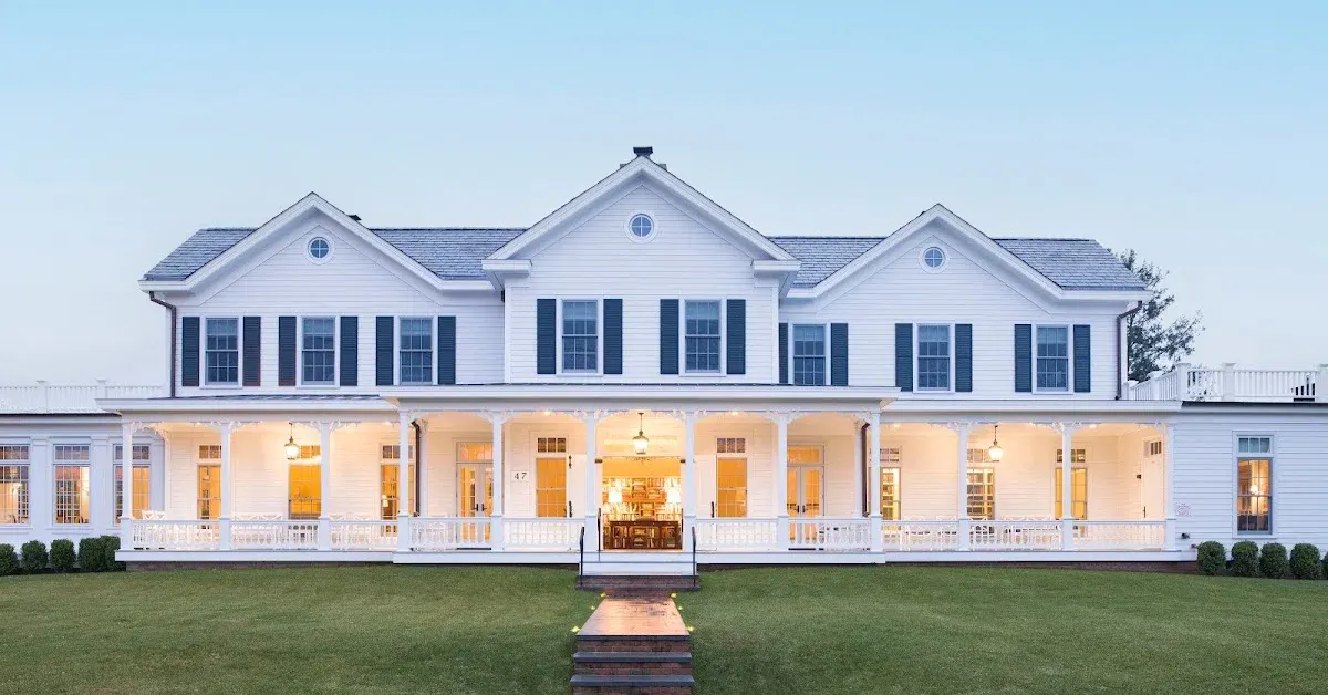 The Quogue Club at Hallock House