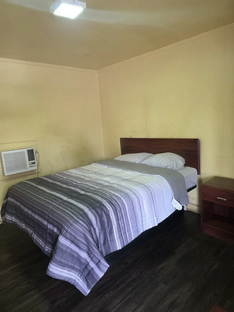 Lee Motel