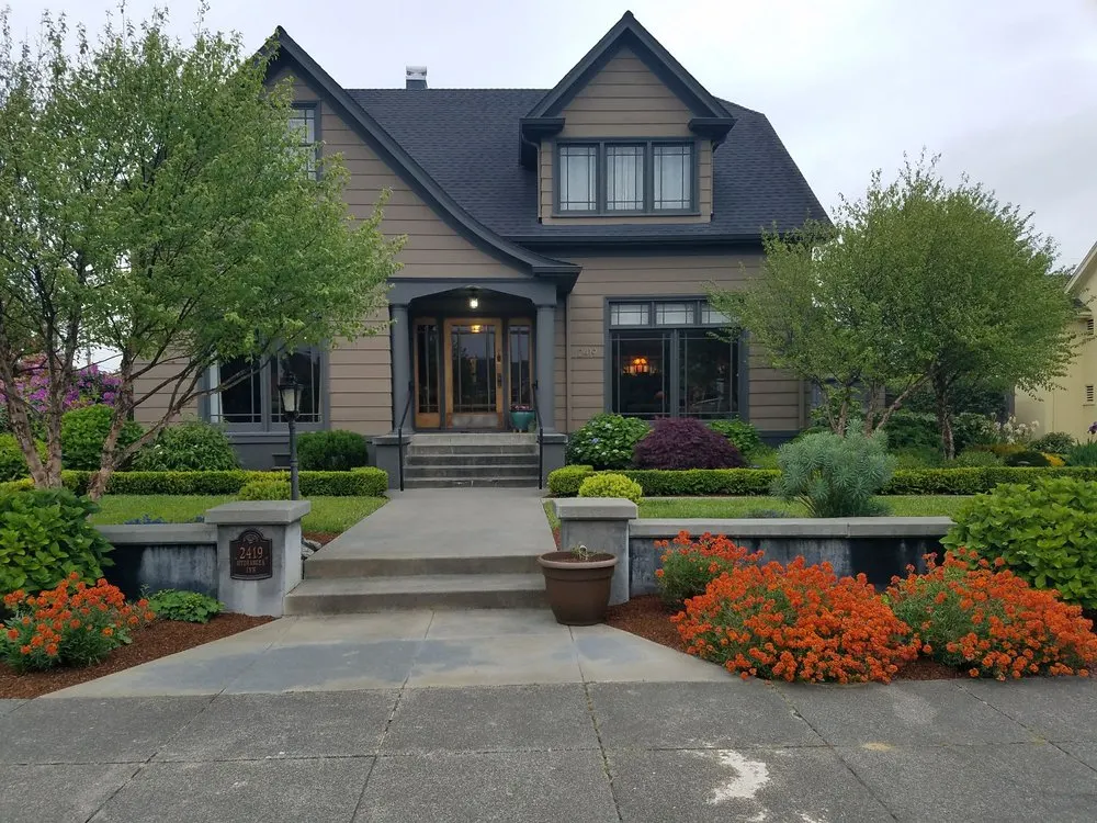 Hydrangea Inn