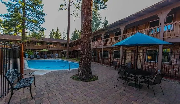 Lodge At Lake Tahoe