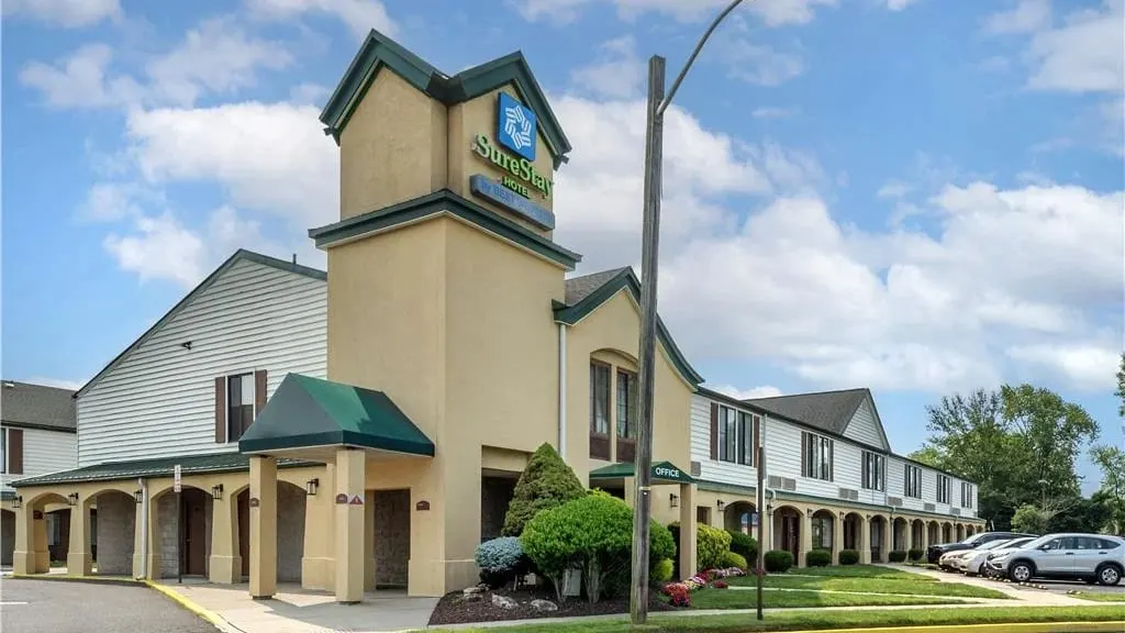 SureStay by Best Western East Brunswick