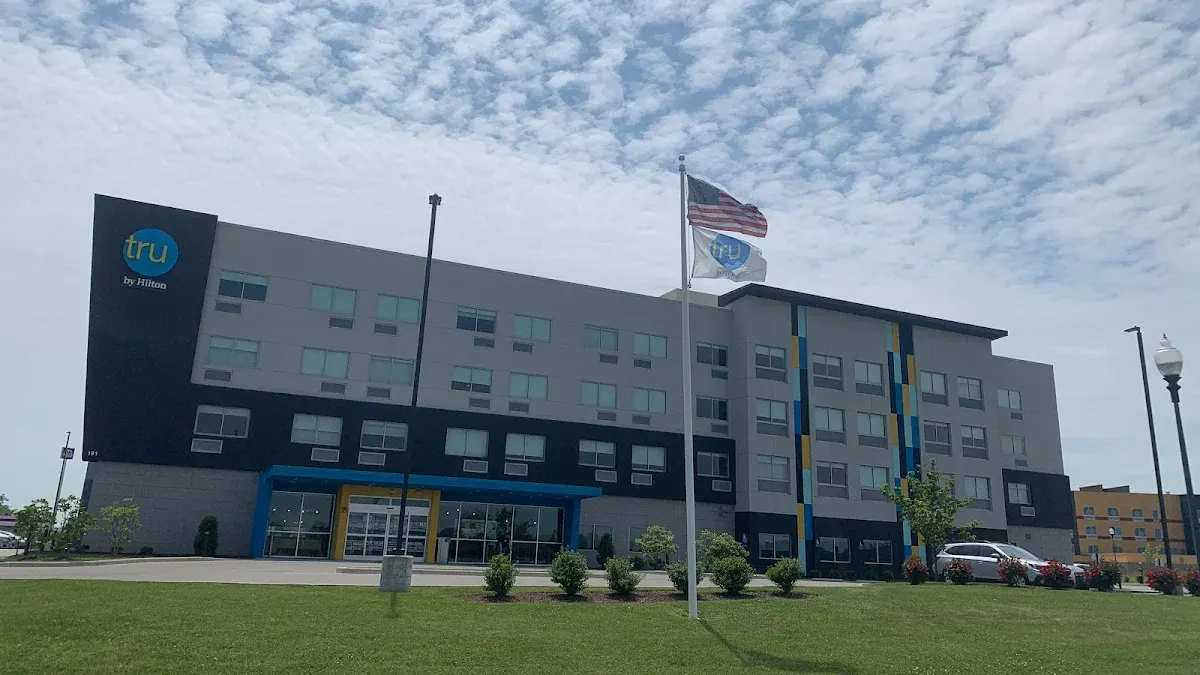 Tru by Hilton Shepherdsville Louisville South