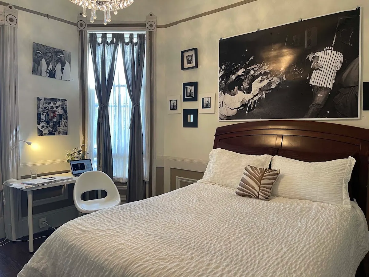 B-Love's Guest House