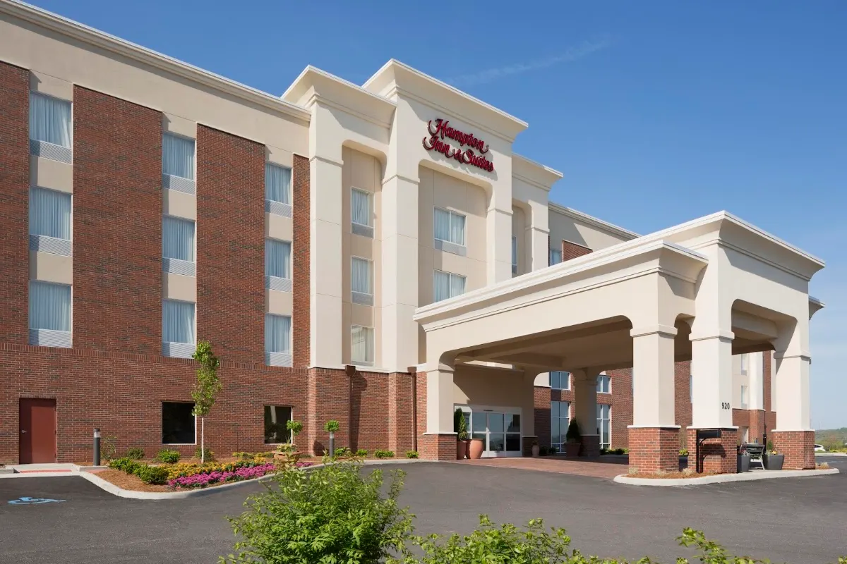 Hampton Inn & Suites Parkersburg Downtown