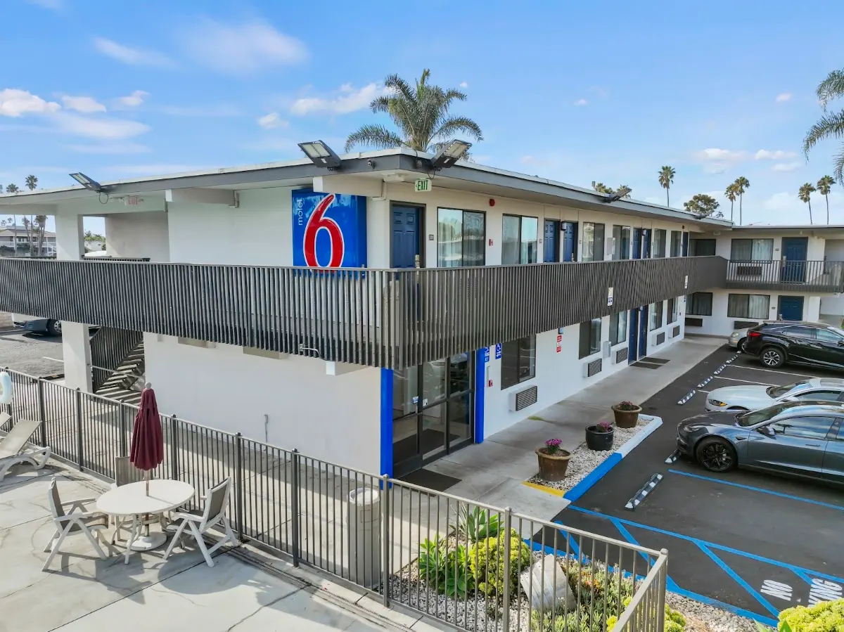 Motel 6 Ventura, CA - Beach