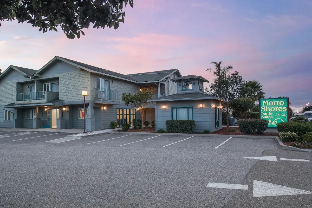 Morro Shores Inn & Suites