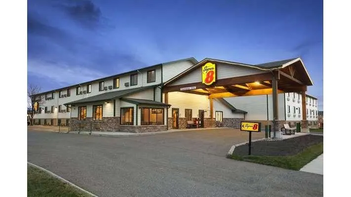 Super 8 by Wyndham Bozeman
