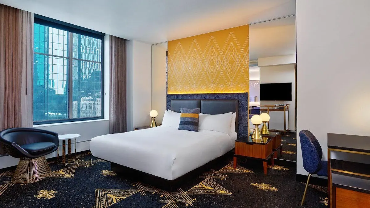 W Minneapolis - The Foshay
