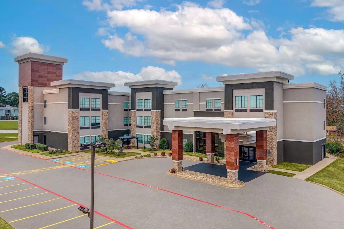 La Quinta Inn & Suites by Wyndham Tyler - University Area