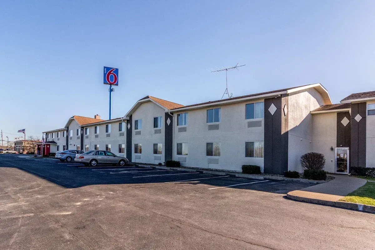 Motel 6 Barkeyville, PA