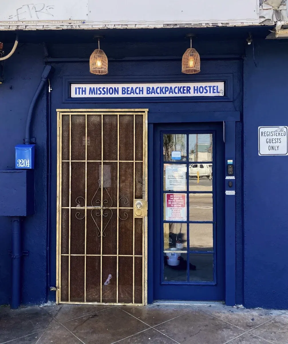 ITH San Diego Mission Beach Backpacker Hostel