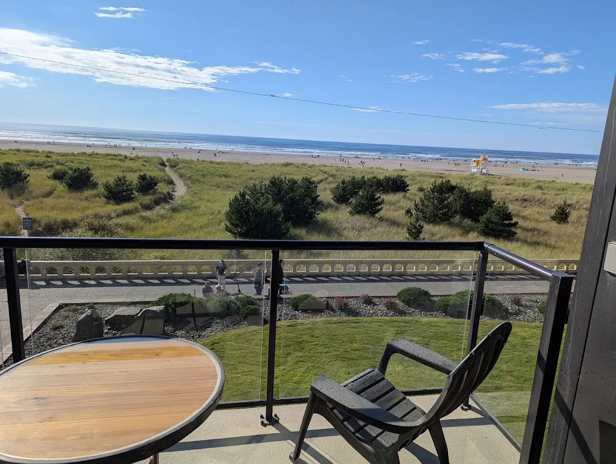 Sand & Sea Condominiums in Seaside, OR by Cascadia Getaways