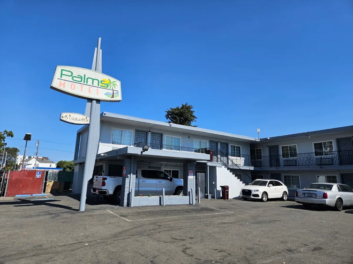 Palms Motel