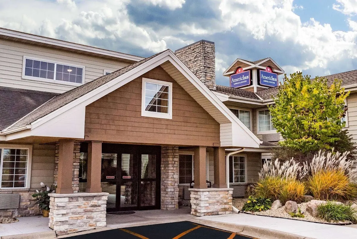 AmericInn by Wyndham Hotel and Suites Long Lake