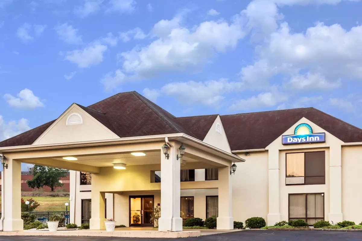 Days Inn by Wyndham Sanford