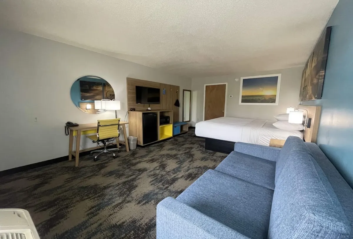 Days Inn & Suites by Wyndham York