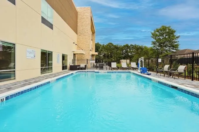 Holiday Inn Express Columbus Northeast, an IHG Hotel