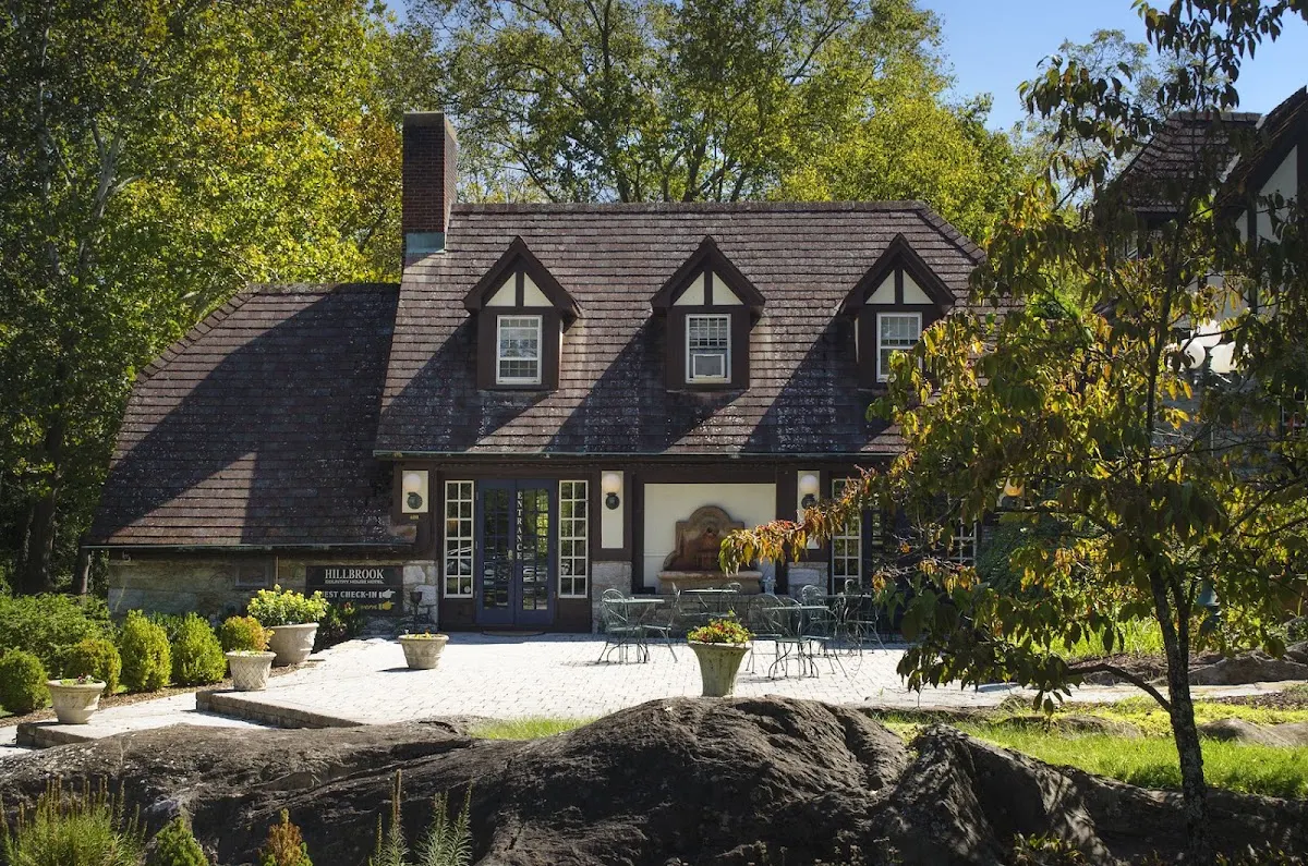 Hillbrook Inn & Spa