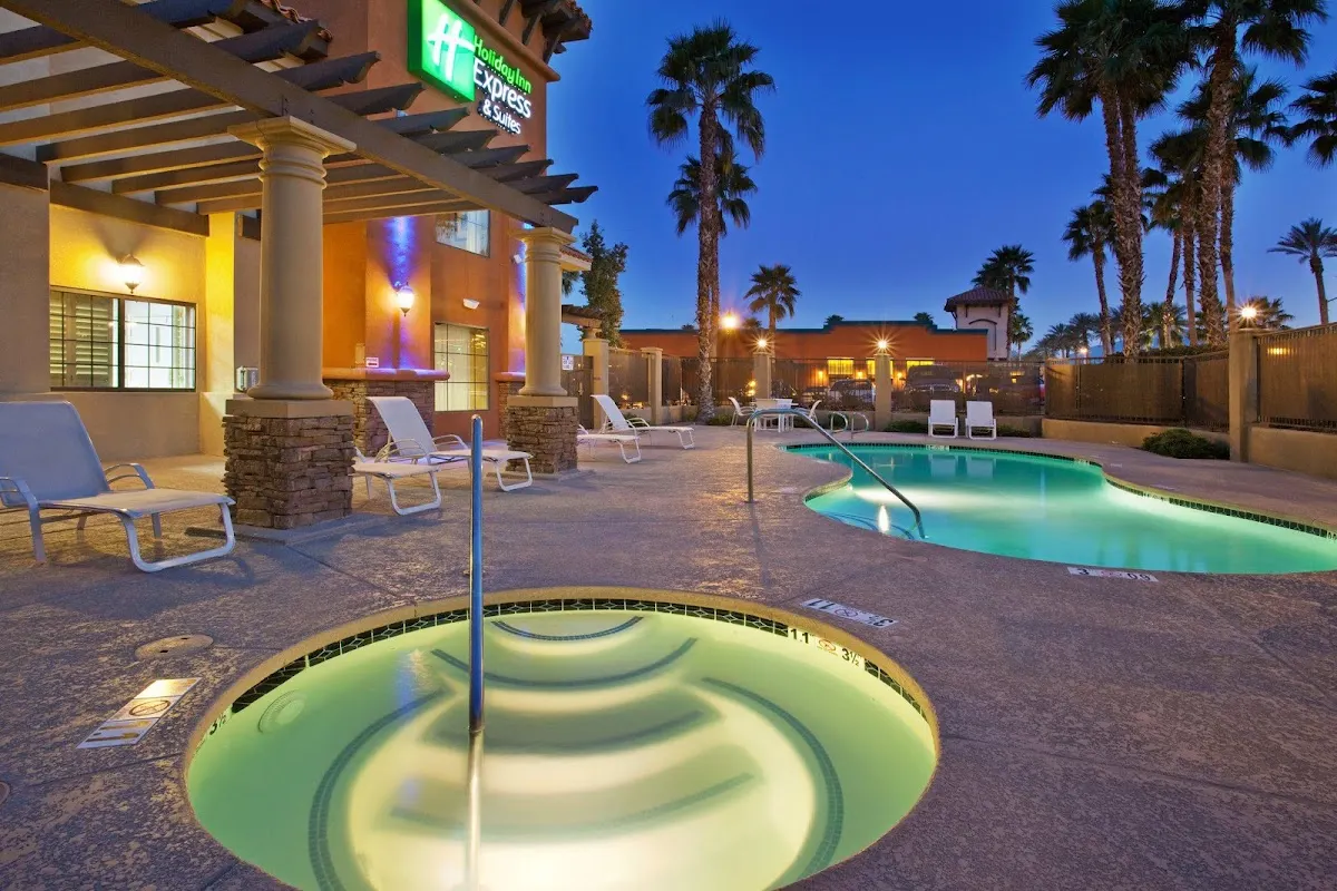Holiday Inn Express & Suites Rancho Mirage - Palm Springs Area by IHG