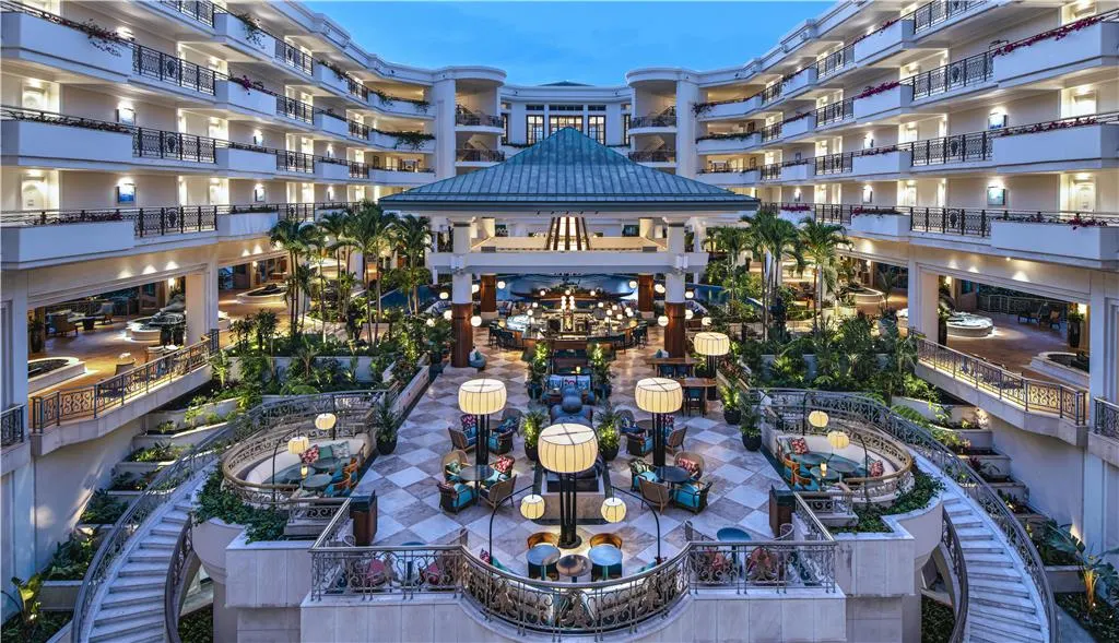 Ho olei at Grand Wailea