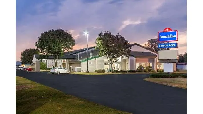 AmericInn by Wyndham Boscobel