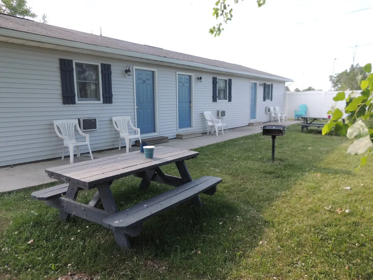 White Caps Motel and RV Park