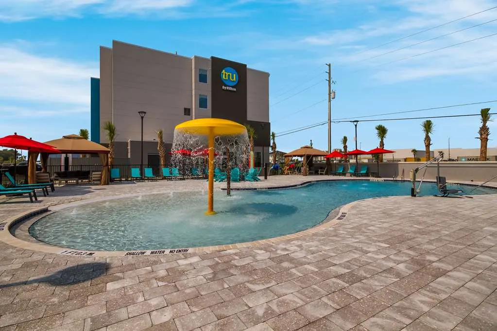 Tru by Hilton Destin
