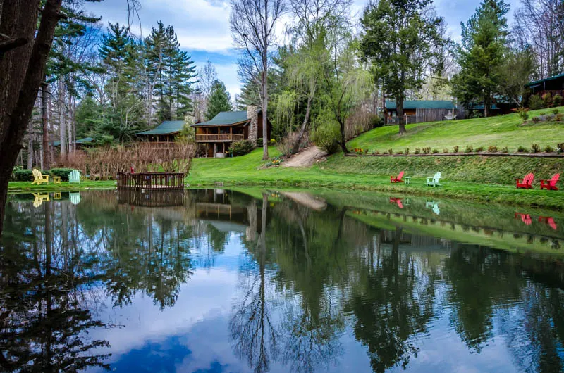 Asheville Cabins of Willow Winds