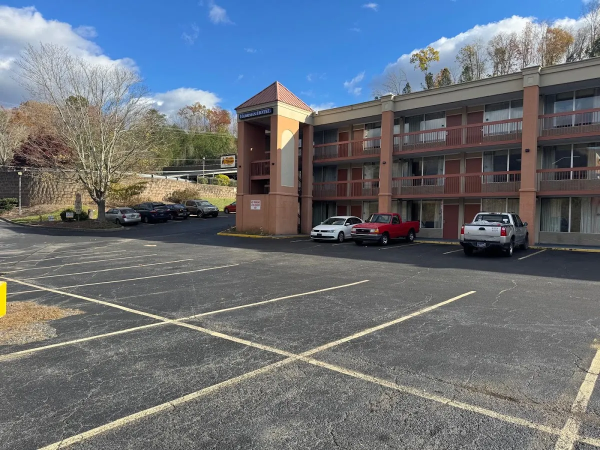 OYO Hotel Harriman near I-40