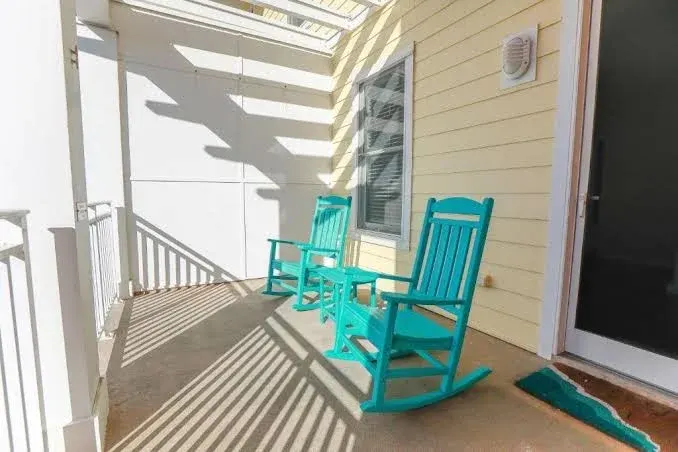 Sojourn Vitamin Sea Sleeps 6