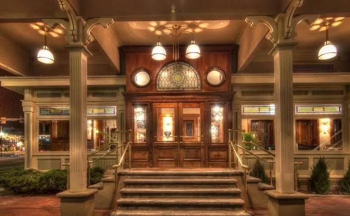 General Palmer Hotel