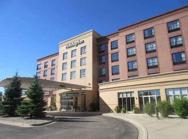Holiday Inn Madison at the American Center by IHG