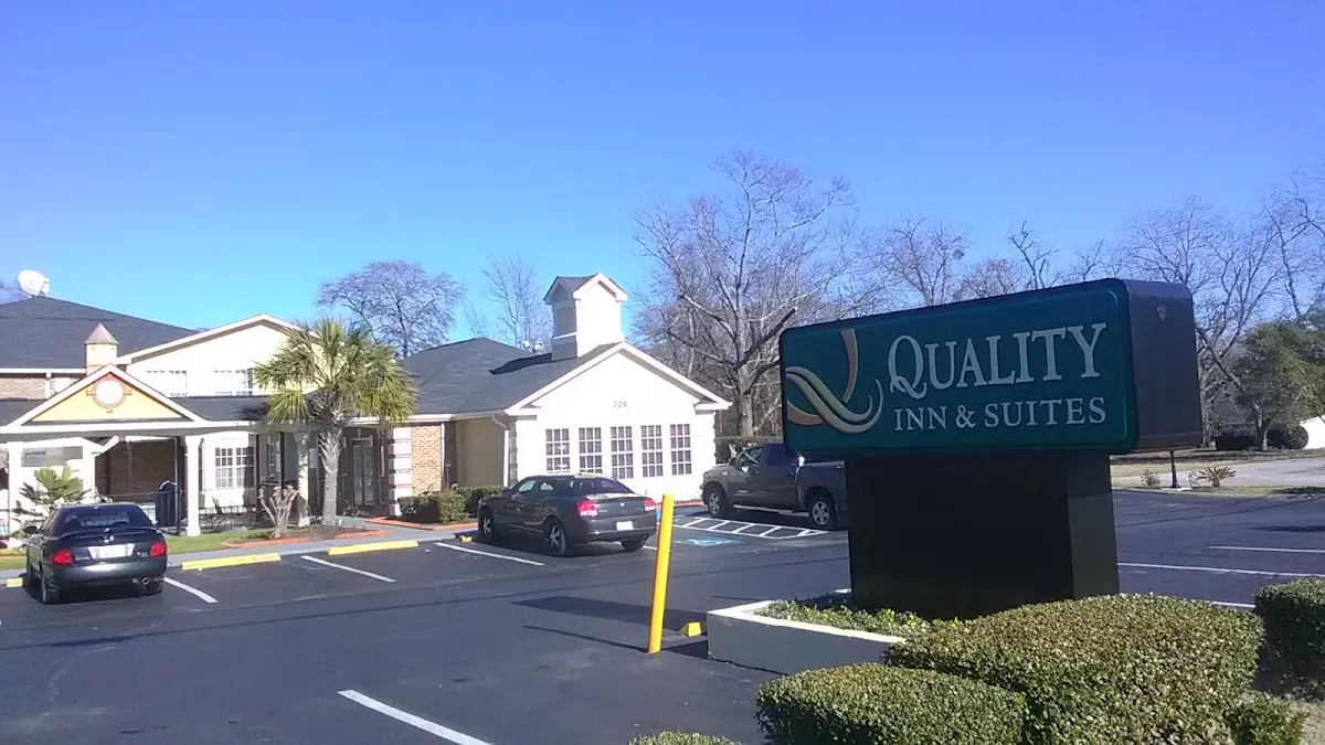 Quality Inn & Suites