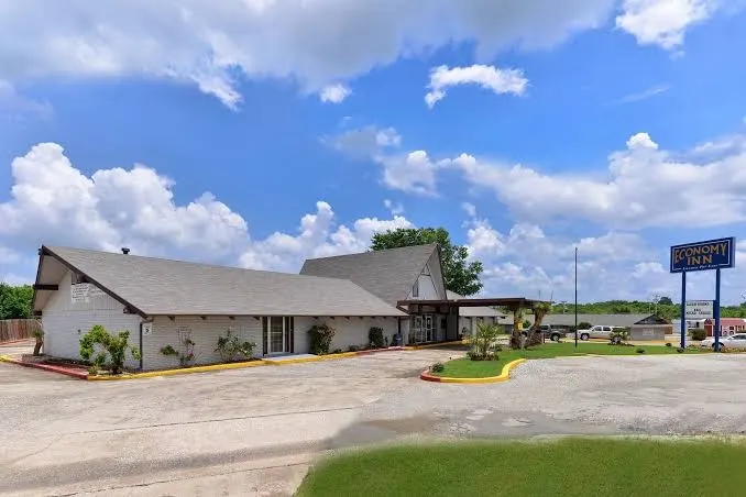 Economy Inn